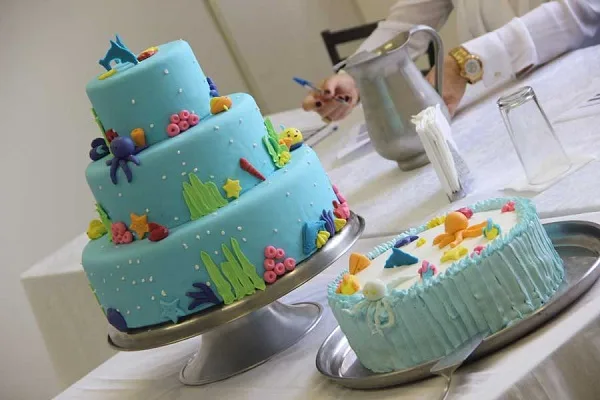 Confeitaria curso online decoração de bolos aplicando técnicas simples sem segredo, para obter lindo resultado tanto na decoração e acabamento