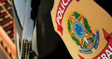 Descubra como um curso preparatório para prova do concurso da Polícia Federal pode ser seu trampolim para uma carreira emocionante.