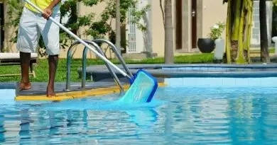 Curso de Piscineiro Um Guia para Se Tornar um Especialista em Limpeza e Manutenção de piscina Formato PDF.