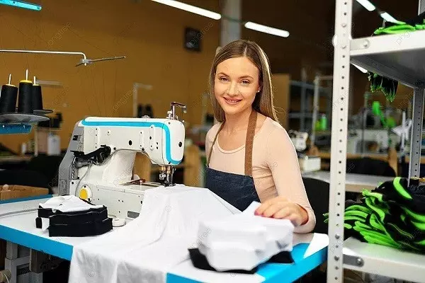Curso de Costura para Iniciantes: Torne-se uma Costureira de Roupas Chic. Aprenda a criar sues próprio Looks expressando sua criatividades