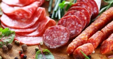 o Que È? Uma Arte milenar que envolve a produção de uma variedade de produtos de carne curada, sendo os salames um dos mais conhecidos e apreciados.